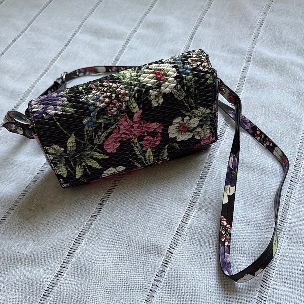 Zara Trafaluc Multicolor Floral Crossbody Bag - Picture 4 of 11